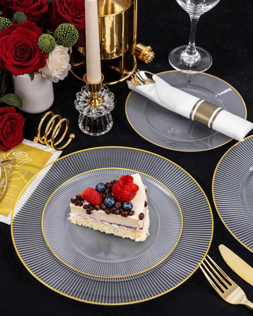 Hioasis 60pcs Clear and Gold Plastic Plates - Clear Disposable Dinnerware Set, 30pcs Dinner 10.25in & 30pcs Dessert 7.5in Plates with Striped Designs for Party & Wedding