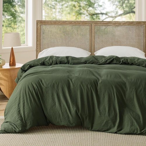 Bedsure Olive Green Duvet Cover - Soft Prewashed Cotton-Like Polyester, King Size 104x90 Inches with Zipper Closure