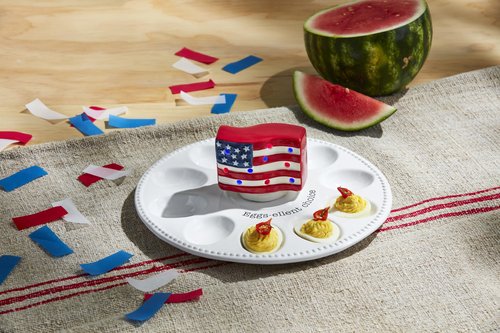 Mud Pie Americana Flag Light Up Sitter; 2 1/2" X 3"