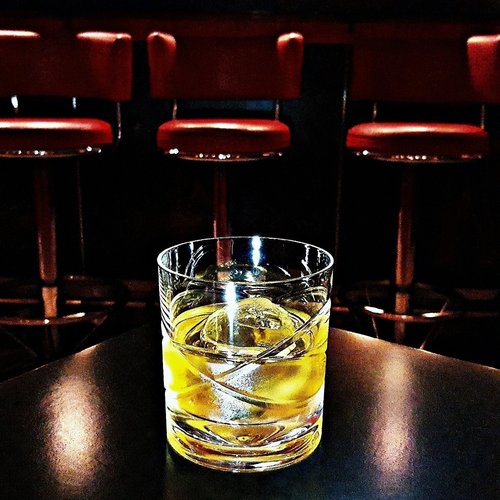 SHTOX 005 Tumbler Crystal Glass with Rotating Pattern, Perfect for Whiskey, Scotch, Bourbon 320ml