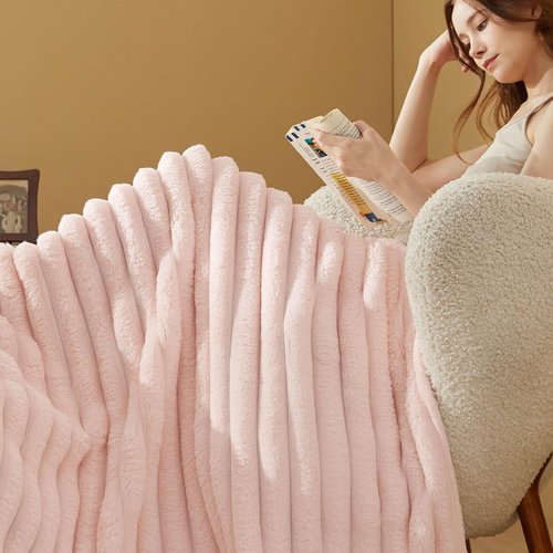 Bedsure Pink Throw Blanket - Fluffy 350GSM Cozy Plush Fleece for Women | 50x60 Inches, Cute Striped Design