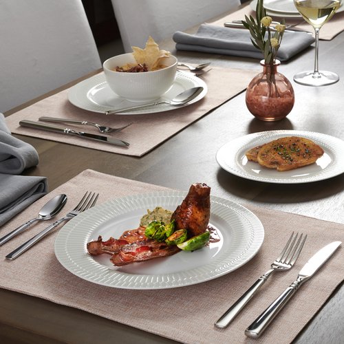 Oneida Silverware Set, Easton Fine Salad Forks 4-Piece Flatware Set, Service For 4, Mirror Finish, 18/10 Stainless Steel, Dishwasher Safe, Home And Kitchen Utensils Set, Salad Fork (Silver, 4 Pieces)