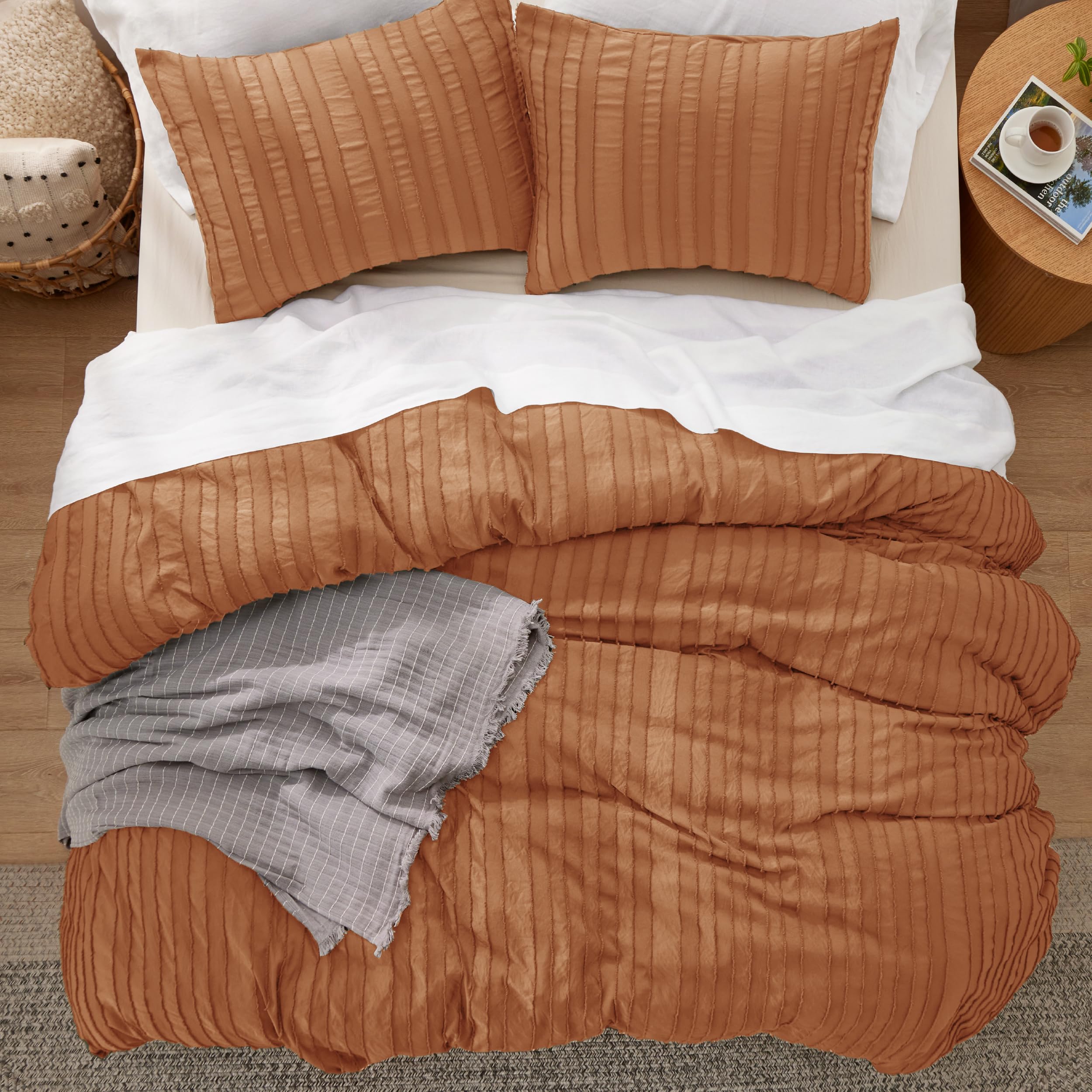 Bedsure Boho Comforter Set Queen - Pumpkin Tufted Bedding Comforter Set, 3 Pieces Farmhouse-Style Distressed Vintage Embroidery Bed Set, Striped Pattern Comforter for All Seasons