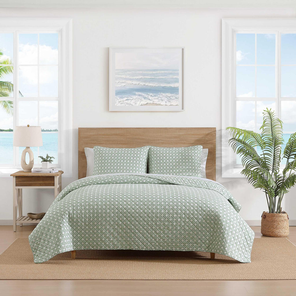 Tommy Bahama - King Quilt Set, Luxurious Bedding with Matching Shams, Coastal Inspired Room Essentials (Bahama Diamond Isle Green, King)