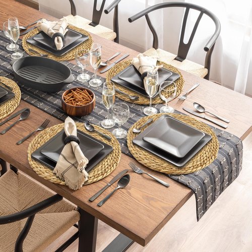 Kochorie Set of 36 Round Woven Placemats 13.8 Inch Bulrush Placemats Natural Handwoven Boho Rattan Wicker Table Mats for Farmhouse & Home Dining