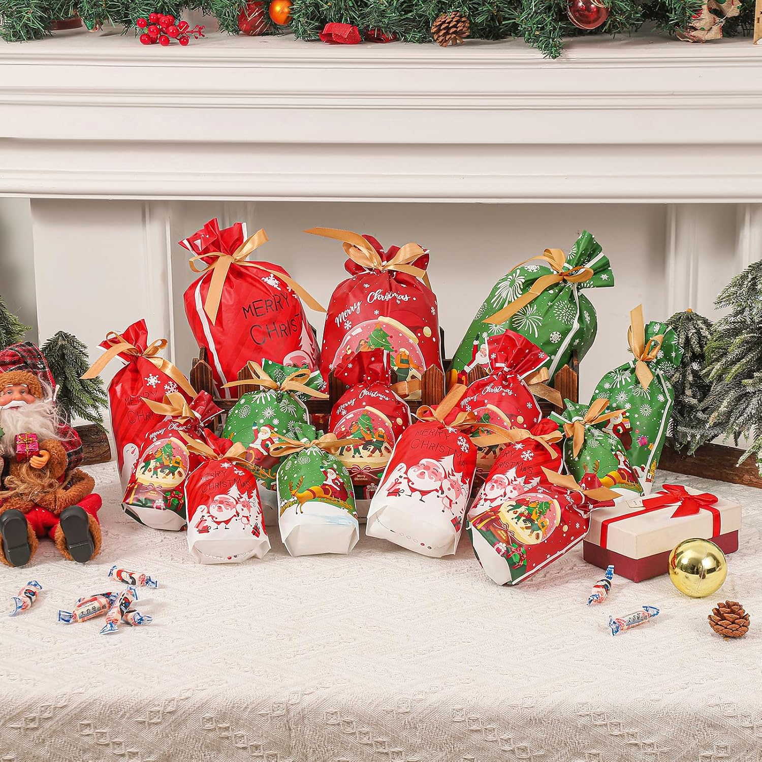 LYSXP Christmas Advent Calendar - 2025 Countdown Fabric Wall Hanging with 24 Pockets | 13x23.5 Inch & 15 Candy Bags