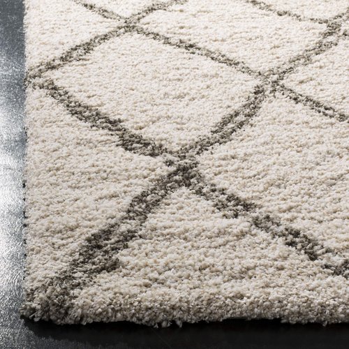 SAFAVIEH Hudson Shag Collection Accent Rug - 4' x 6', Ivory & Grey, Trellis Design, Non-Shedding & Easy Care, 2-inch Thick Ideal for High Traffic Areas in Entryway, Living Room, Bedroom (SGH329A)