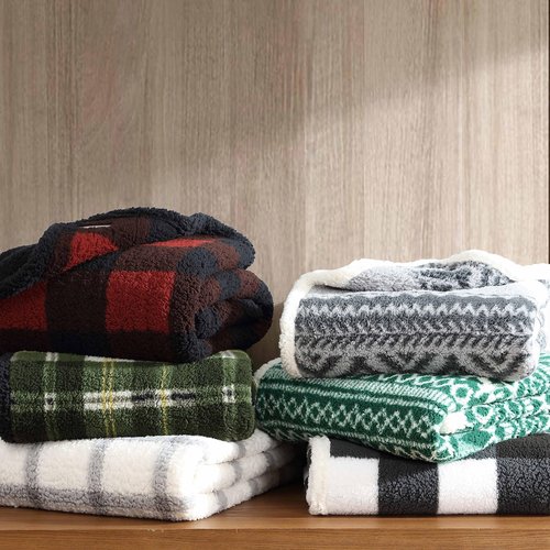 Eddie Bauer - Blanket, Super Soft Reversible Sherpa & Brushed Fleece Bedding, Throw Blankets for Couch, Ideal for Lounging (Black Check)