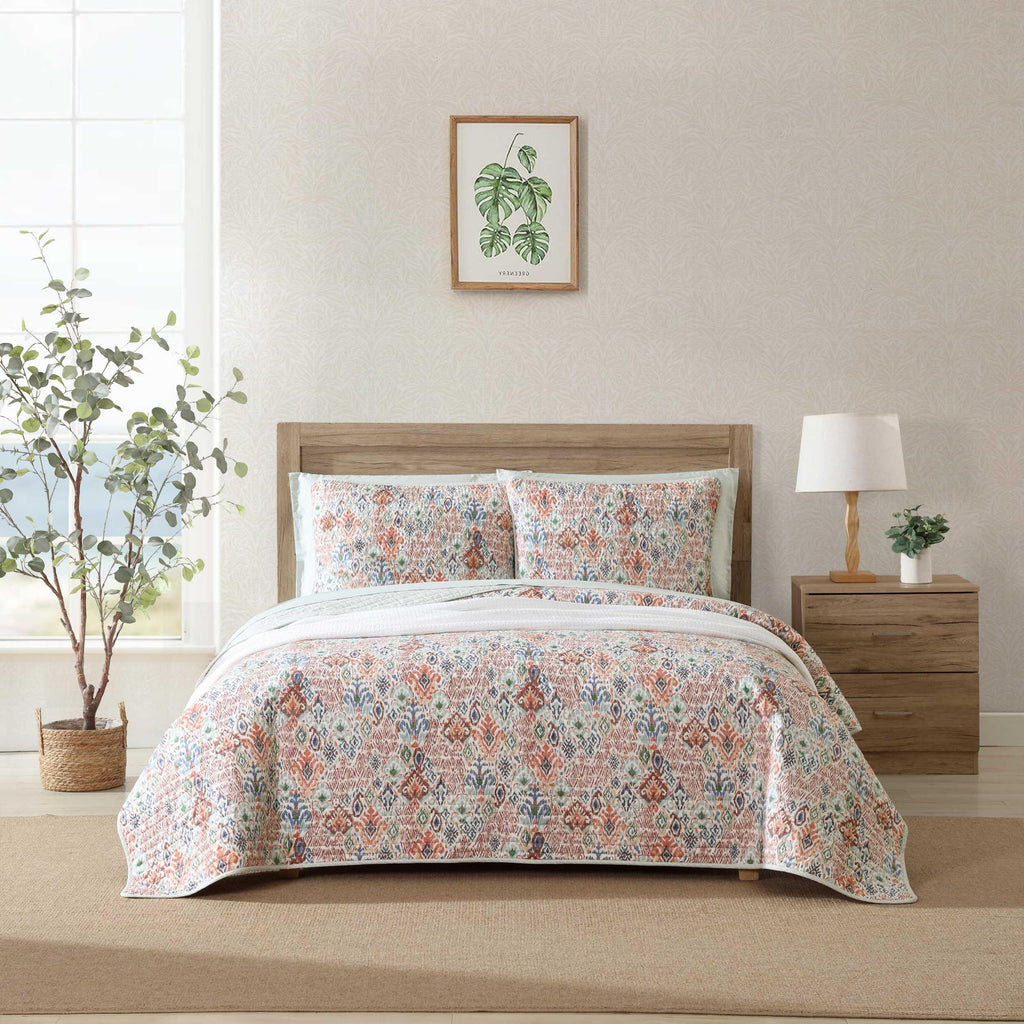 Tommy Bahama - Full/Queen Quilt Set, Premium Cotton Reversible Bedding with Matching Shams, Floral Bedding Set, Oeko-Tex Certified (Ikat Tropics Beige, Full/Queen)