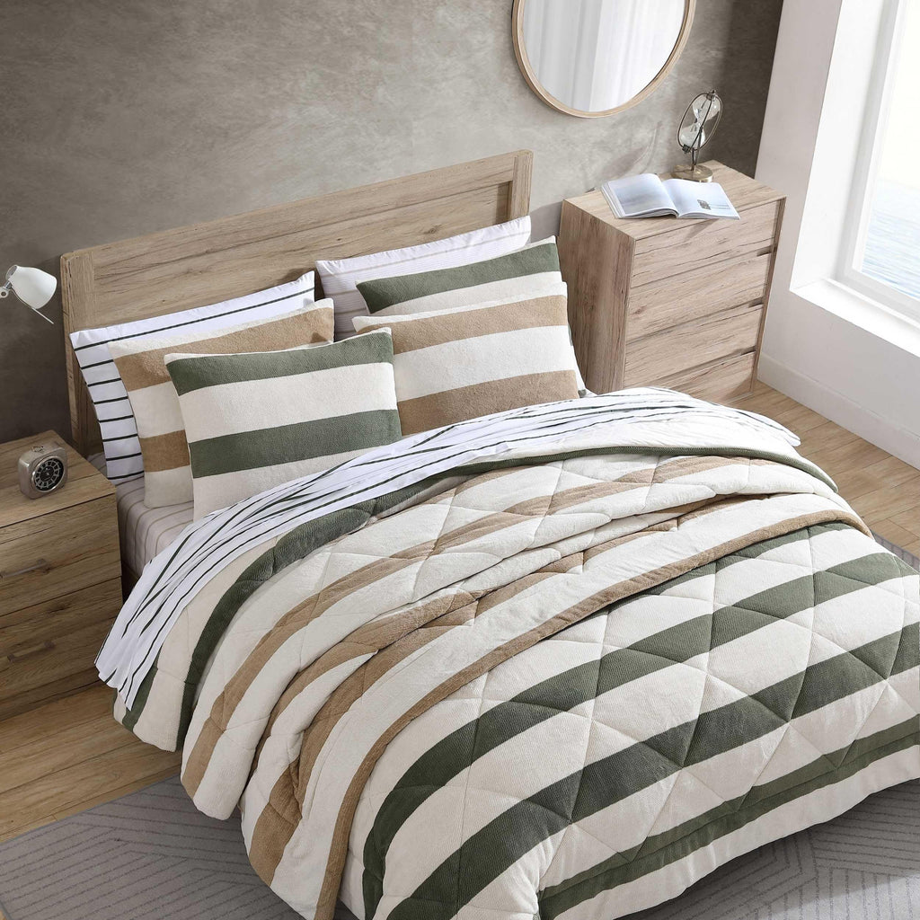 Nautica - Full/Queen Comforter Set, Soft Twill Plush Bedding with Matching Shams, Reverse to Micromink, Medium-Weight, Oeko-Tex Certified (Lawndale Brown)