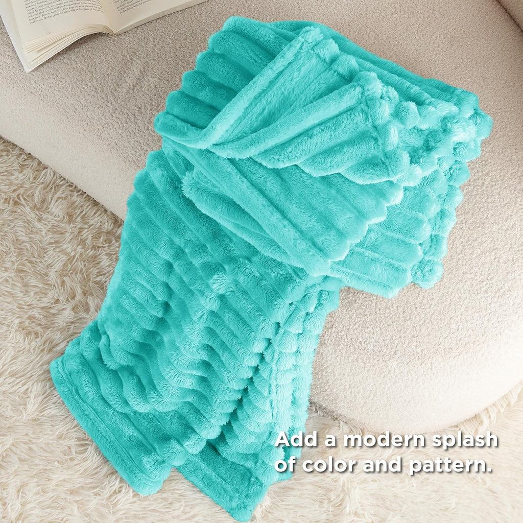 Bedsure GentleSoft Fleece Blanket - Cozy Blue Fog Throw for Couch, Perfect 50x60 Inches Size