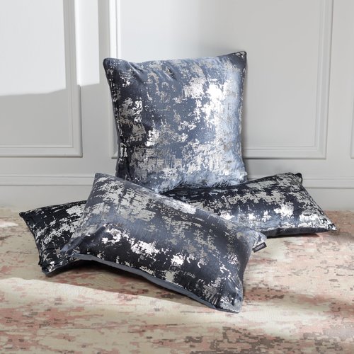 SAFAVIEH Home Collection Edmee Glam Metallic Midnight Blue/Silver 12 x 36-inch Rectangle Pillow with Insert