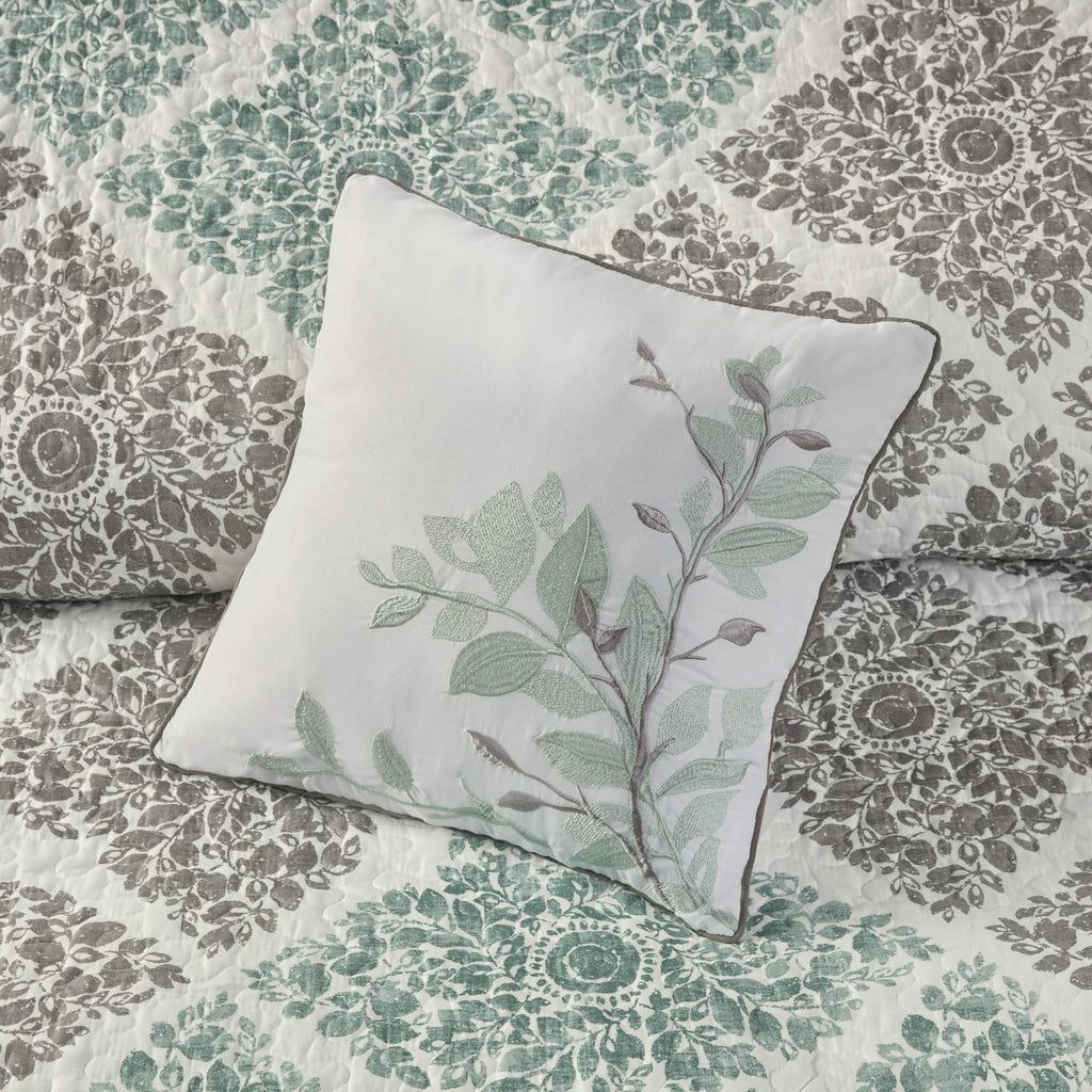 Madison Park Claire Quilt Modern Design - All Season, Breathable Coverlet Lightweight Bedding Set, Matching Shams, Decorative Pillow, Full/Queen (90 in x 90 in), Diamond Aqua 6 Piece