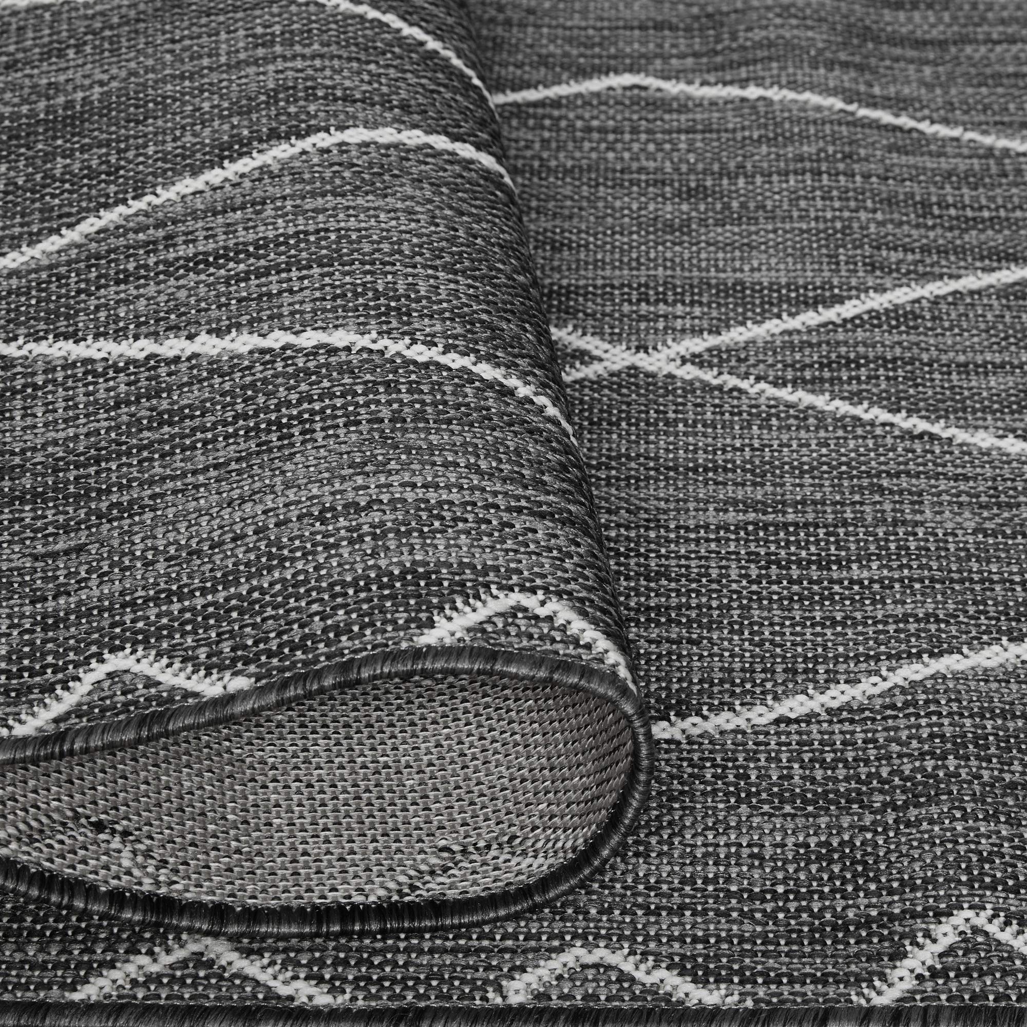 Madison Park Darya Woven Turkish Indoor/Outdoor Area -Rug for Backyard, Geo Moroccan, Home Décor, Weather Resistant Floor Mat, Easy to Clean Patio -Rugs, Deck Carpets, 7'11" x 10', Grey/White