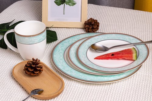 Wpslnwo Fine Bone China Dinner Plates Sets, 4 Pcs Classic Relief Pattern Gilt Edged High Grade 10.5 inch Dinnerware Sets For 4 People