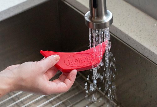 Lodge Silicone Assist Handle Holder - Heat-Resistant & Dishwasher Safe - Fits Lodge Cast Iron | Red