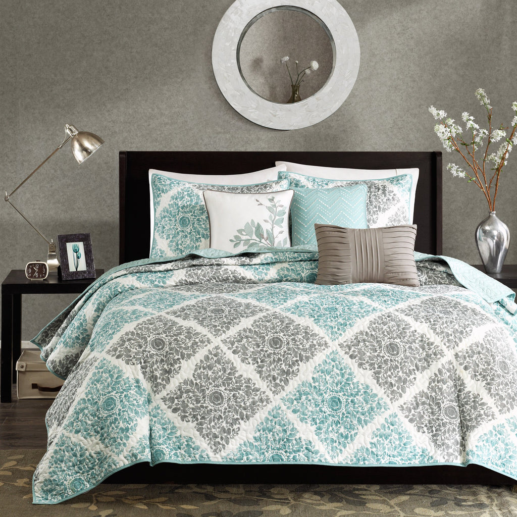 Madison Park Claire Quilt Modern Design - All Season, Breathable Coverlet Lightweight Bedding Set, Matching Shams, Decorative Pillow, Full/Queen (90 in x 90 in), Diamond Aqua 6 Piece