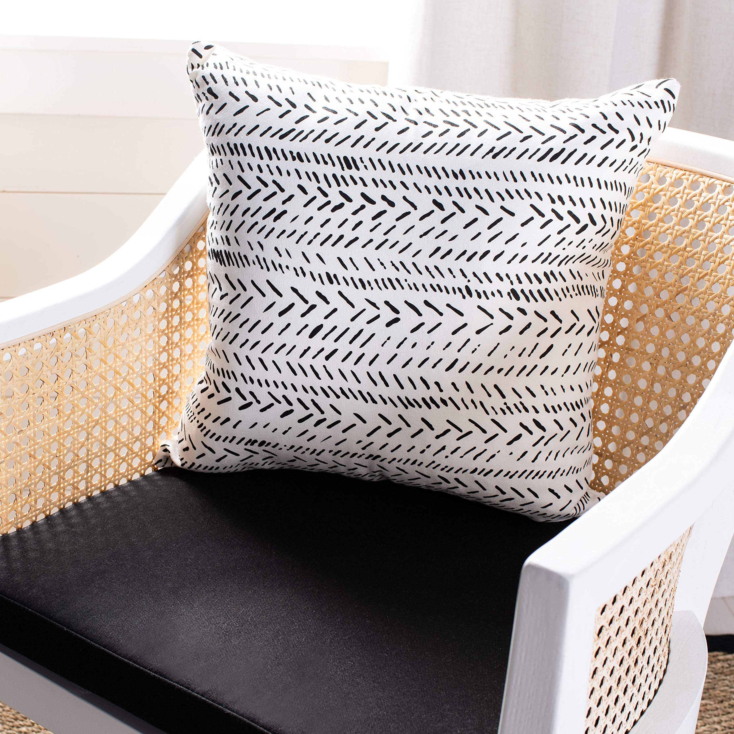 SAFAVIEH Sarden 18-inch Black and White Decorative Throw Pillow