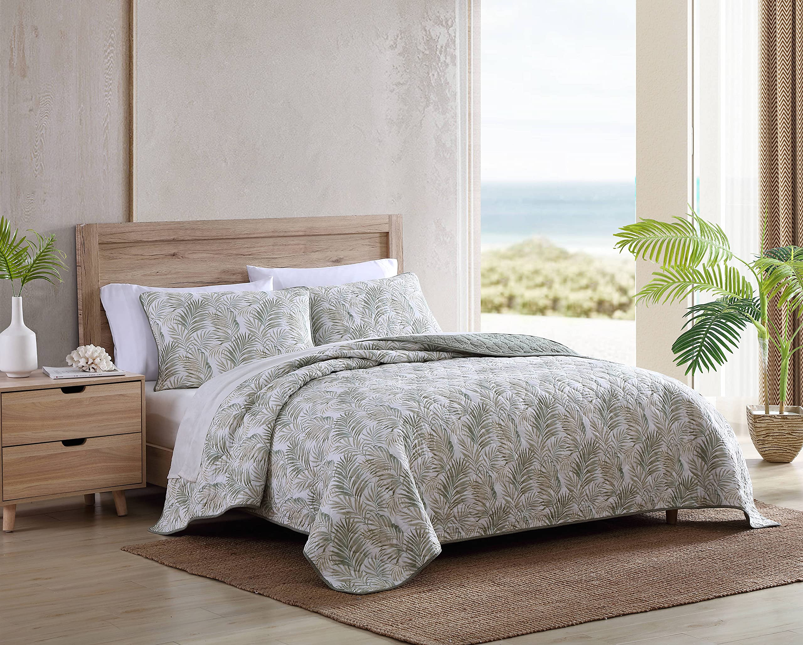 Tommy Bahama - Queen Quilt Set, Reversible Cotton Bedding with Matching Shams, Soft Coastal Bedspread, Super Soft Bedding Set (Maui Palm Green, Queen)