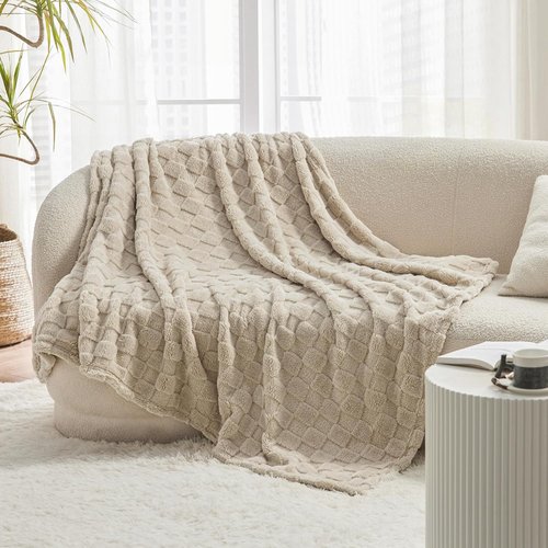 Bedsure Fleece Throw Blanket - Cozy White & Beige Design for Ultimate Comfort
