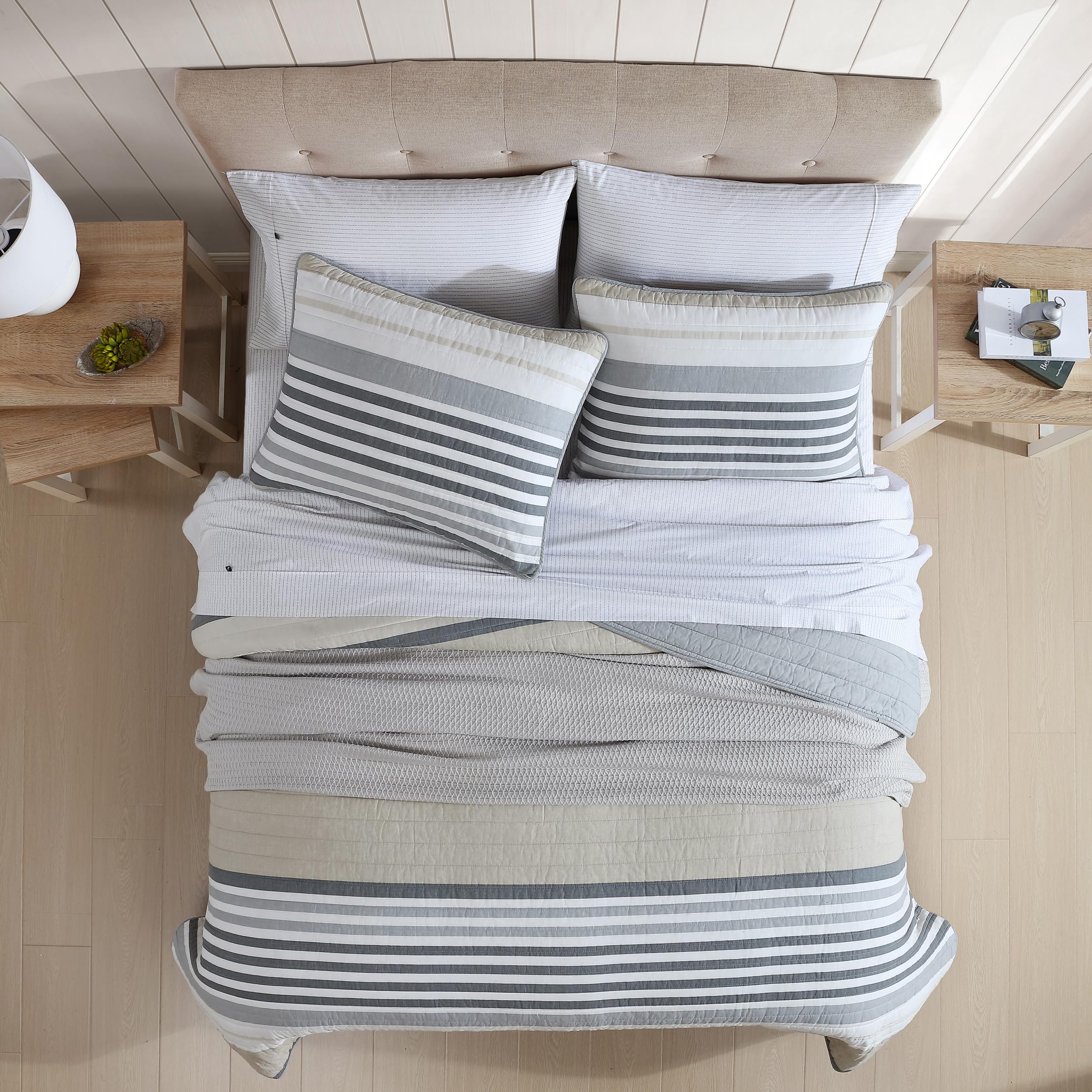 Nautica - Queen Quilt Set, Reversible Cotton Bedding with Matching Shams, Modern Home Decor for All Seasons (Dover Beige, Queen)