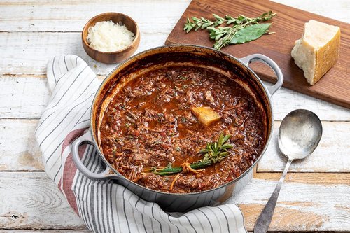 Le Creuset Enameled Cast Iron Dutch Oven - 7.25 Qt. | Versatile Oyster Color for Cooking