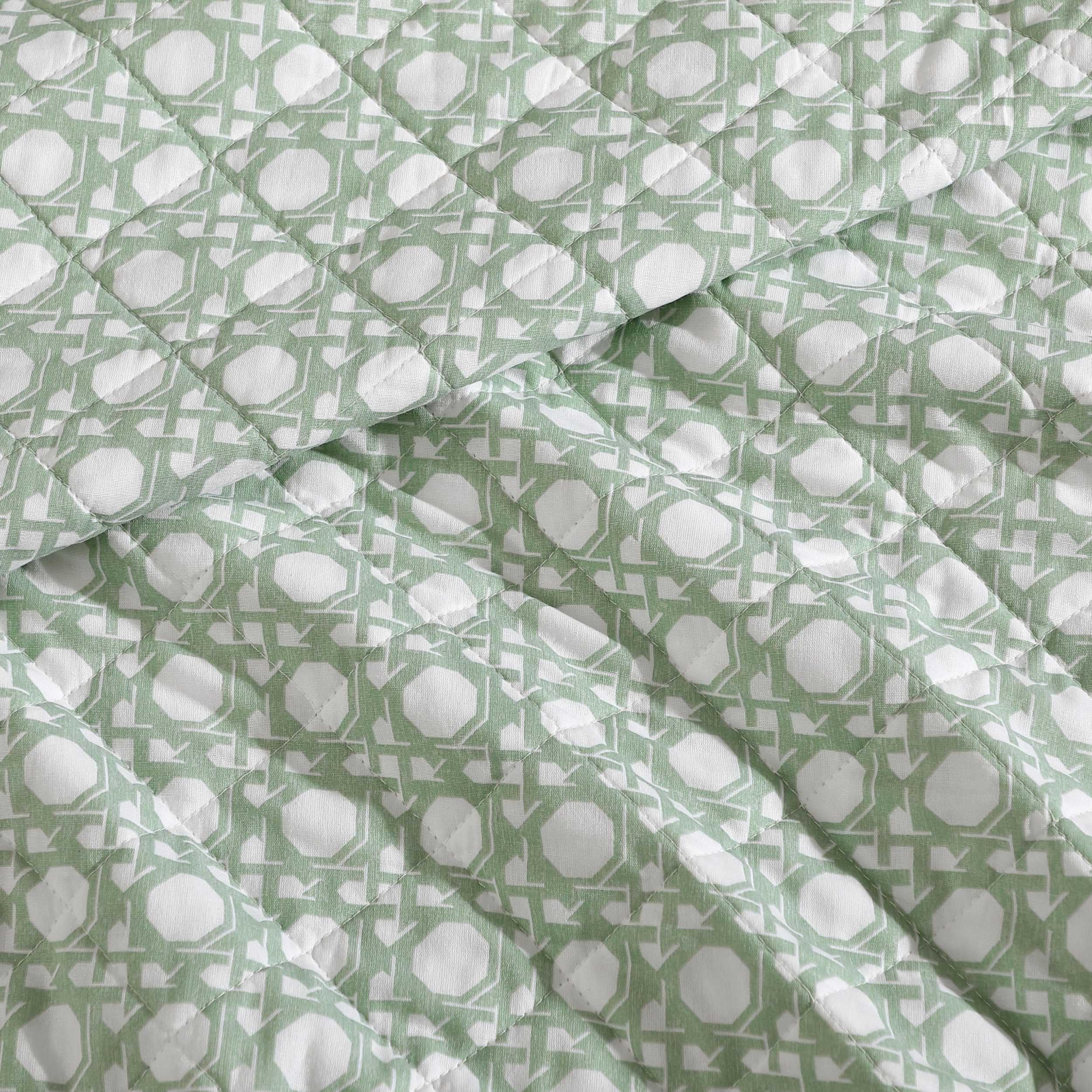 Tommy Bahama - King Quilt Set, Luxurious Bedding with Matching Shams, Coastal Inspired Room Essentials (Bahama Diamond Isle Green, King)