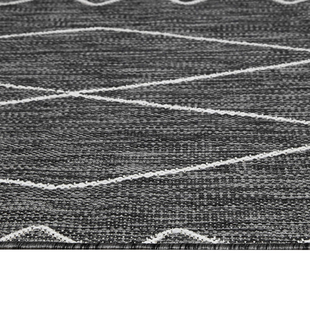 Madison Park Darya Woven Turkish Indoor/Outdoor Area -Rug for Backyard, Geo Moroccan, Home Décor, Weather Resistant Floor Mat, Easy to Clean Patio -Rugs, Deck Carpets, 7'11" x 10', Grey/White