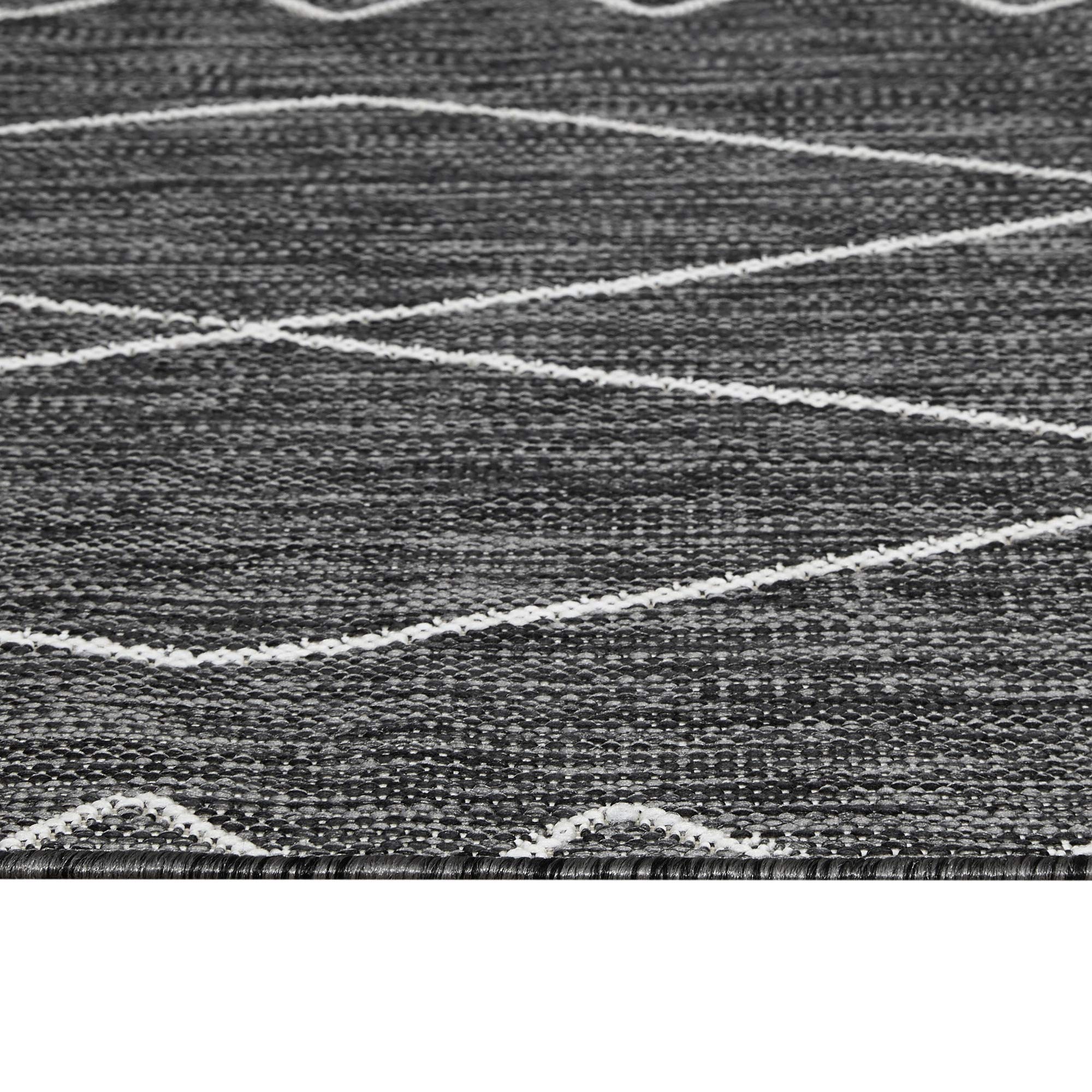 Madison Park Darya Woven Turkish Indoor/Outdoor Area -Rug for Backyard, Geo Moroccan, Home Décor, Weather Resistant Floor Mat, Easy to Clean Patio -Rugs, Deck Carpets, 7'11" x 10', Grey/White