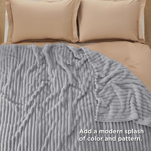 Bedsure GentleSoft Full Size Blanket - Cozy Light Grey Fleece Throw, 84x90 Inches for Ultimate Comfort
