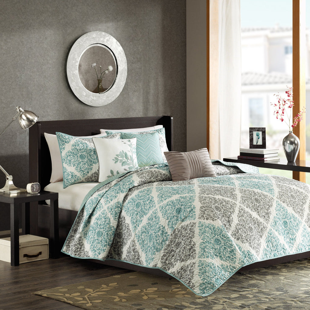 Madison Park Claire Quilt Modern Design - All Season, Breathable Coverlet Lightweight Bedding Set, Matching Shams, Decorative Pillow, Full/Queen (90 in x 90 in), Diamond Aqua 6 Piece