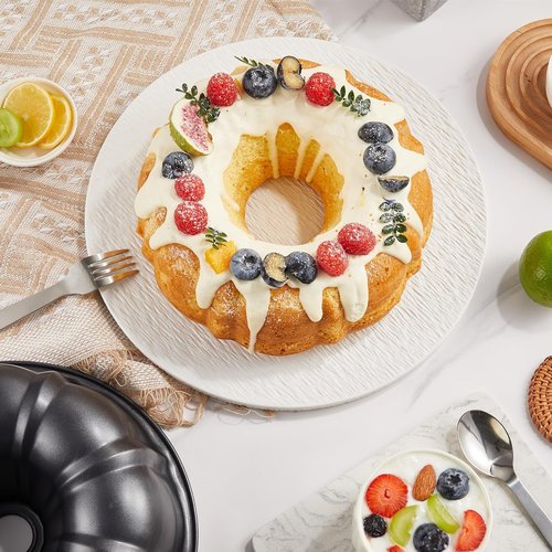 KITESSENSU 9-Inch Non-Stick Cake Pans Set of 2 | Heavy-Duty Carbon Steel Fluted Baking Molds, Gray