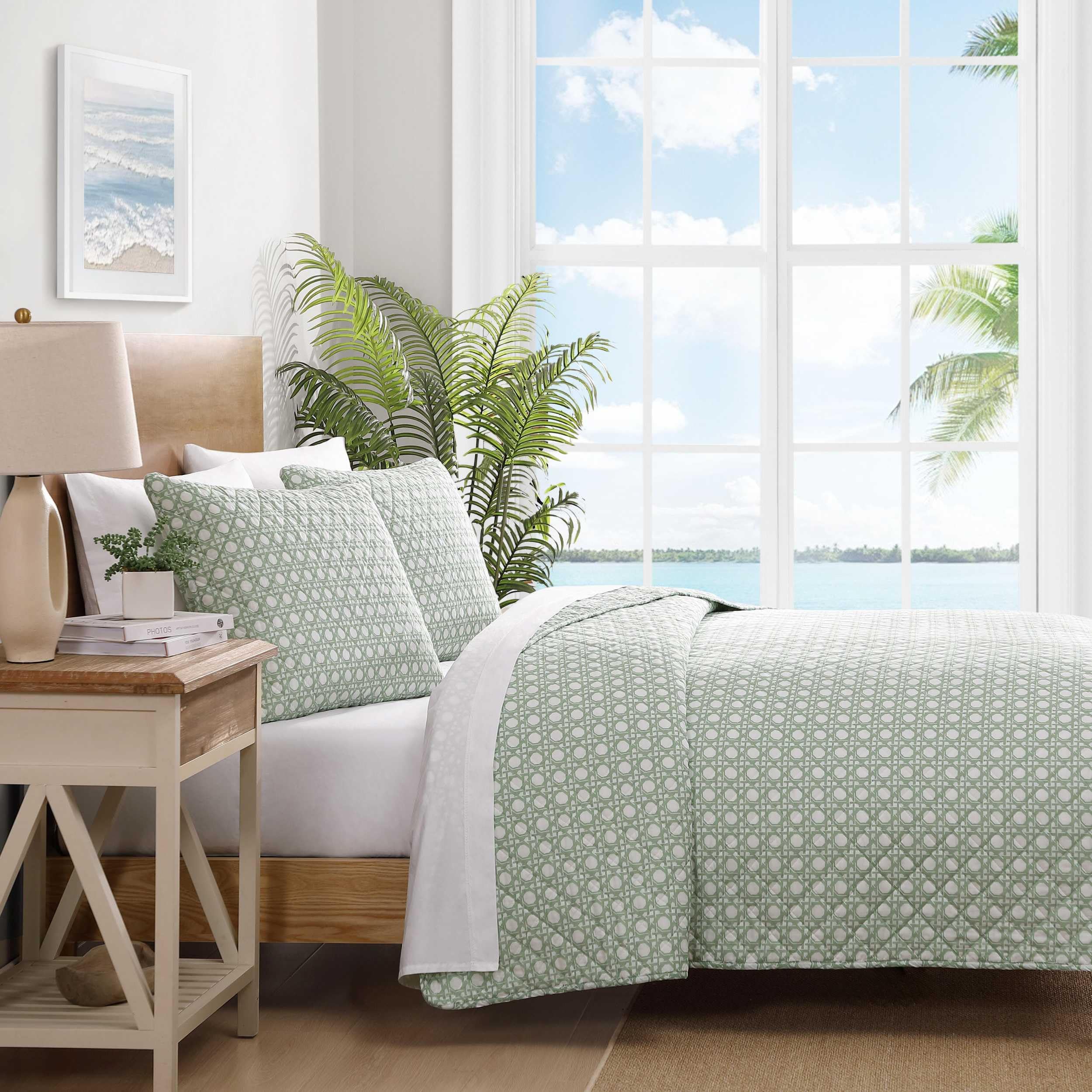 Tommy Bahama - King Quilt Set, Luxurious Bedding with Matching Shams, Coastal Inspired Room Essentials (Bahama Diamond Isle Green, King)