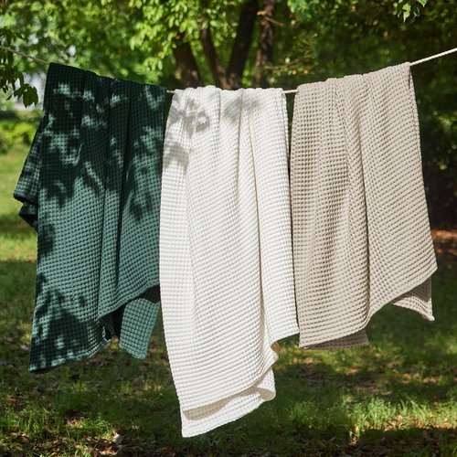 Bedsure 100% Cotton Blanket Queen Size for Spring Summer, Waffle Weave Thin Lightweight Breathable Blanket for Bed, Cotton Bedding Room Decor Gifts for Women, Men, Linen Beige, 90" x 90"