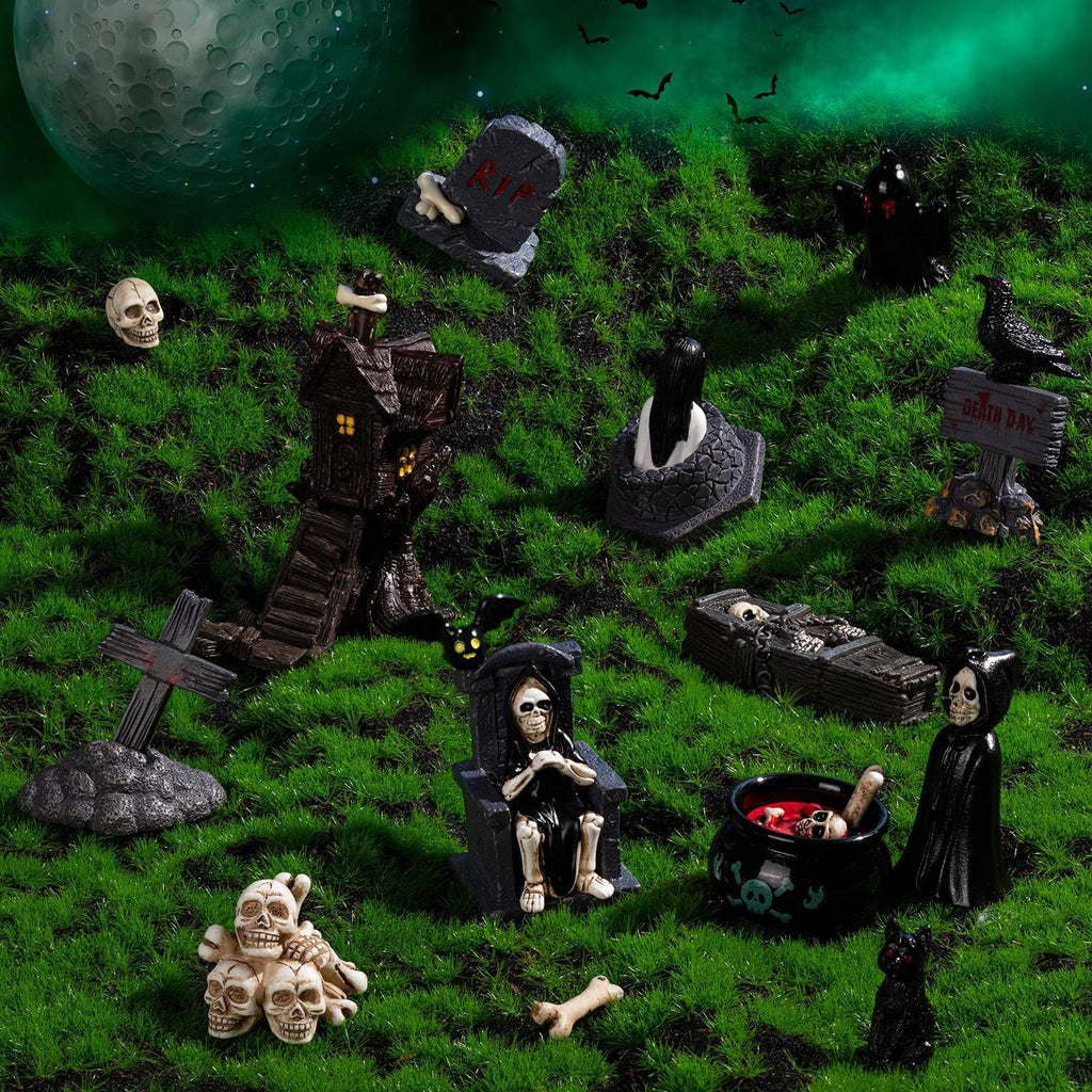 Skiennix 19-Piece Halloween Mini Figurines Set - Resin Skull Heads, Crow & Tombstone Ornaments for Home Decor