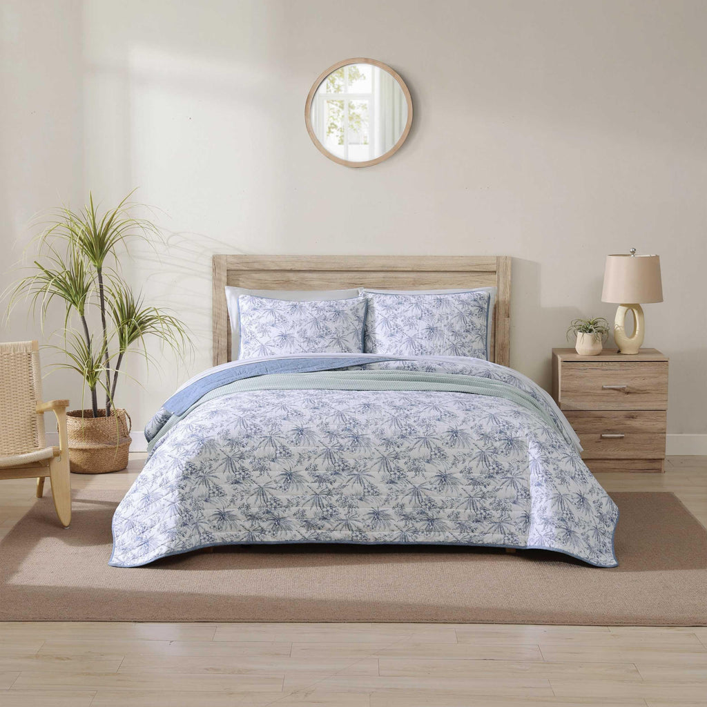 Tommy Bahama - Twin Quilt Set, Reversible Cotton Bedding with Matching Sham, Pre-Washed for Added Softness, Dorm Essentials (Pen and Ink Palm Navy Blue)
