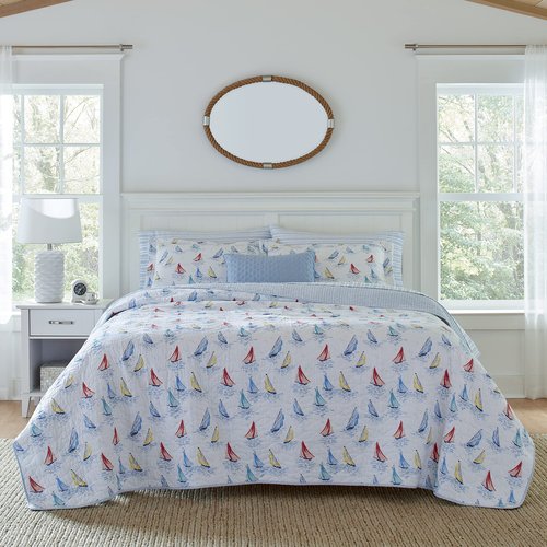 Laura Ashley - Queen Quilt Set, Cotton Reversible Bedding with Matching Shams, Home Decor Ideal for All Seasons (Ahoy Blue, Queen)