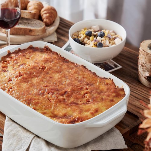 Large Ceramic Casserole Dish - 4.0 Quart Stoneware Baking Dish with Lid | 9x13 Inch Lasagna Pan in White
