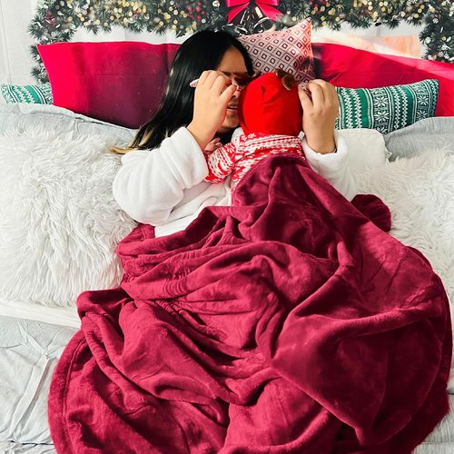 Bedsure GentleSoft Fleece Blanket - Cozy Lightweight Plush Twin Size Red 60x80 Inches for Bed & Travel