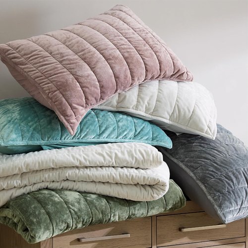 Bedsure Velvet Quilt King Size Set - Lightweight Cream White Comforter | Oversized Luxury Bedspread with 2 Pillow Shams