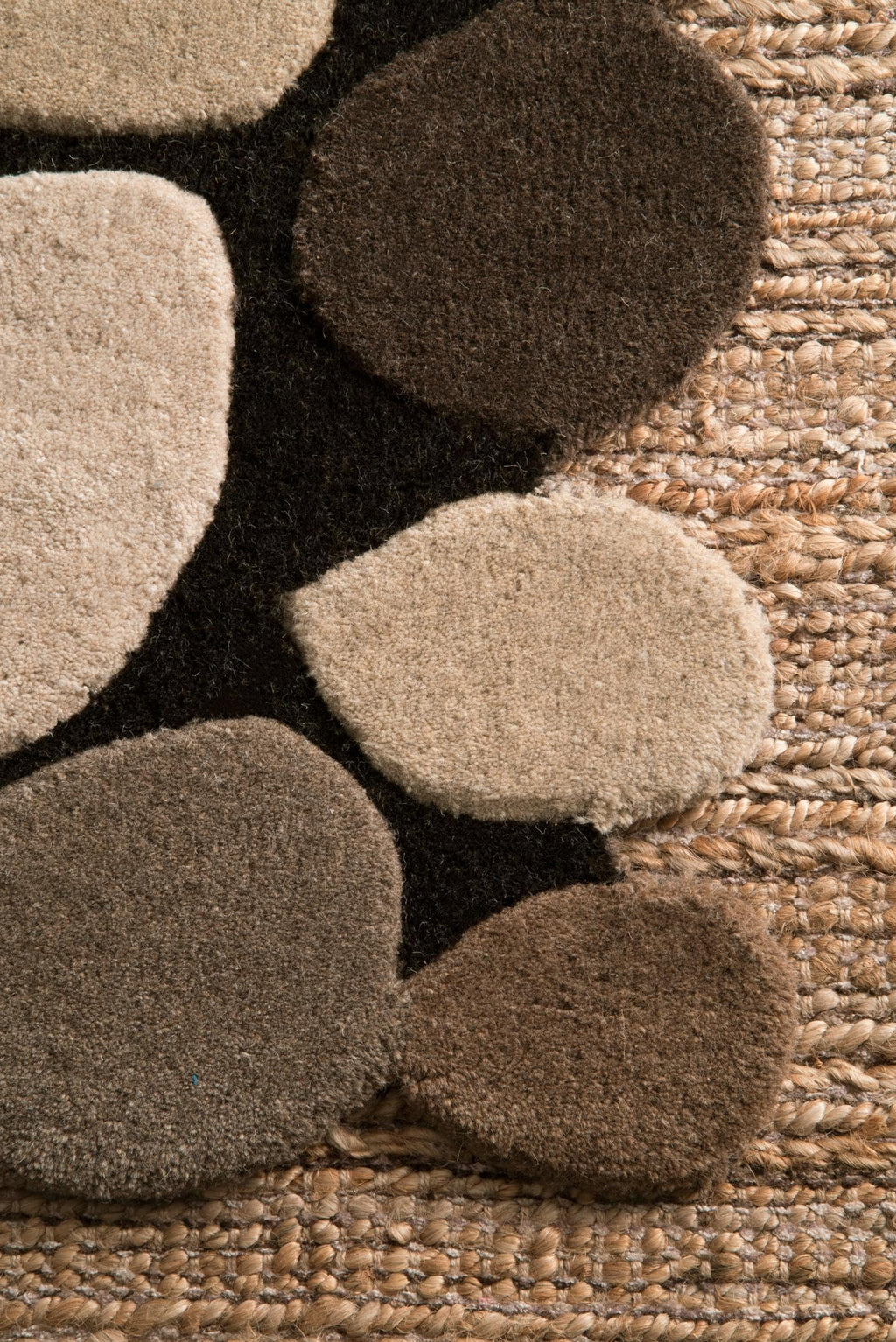 Nuloom Pebbles Natural/Beige, 2' x 3', Handmade, Polka Dot, Wool, Soft and Cozy, High Traffic, Stain Resistant, Easy Clean, Durable Runner for Bedroom, Living Room, Dining, Den, Foyer, Entryway