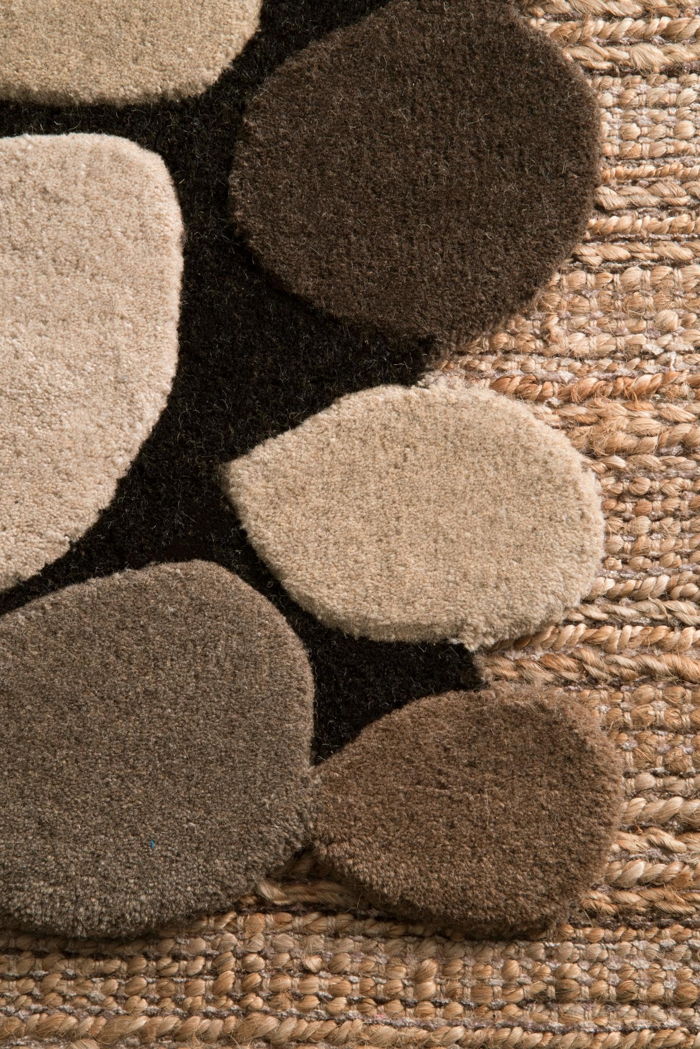 Nuloom Pebbles Natural/Beige, 2' x 3', Handmade, Polka Dot, Wool, Soft and Cozy, High Traffic, Stain Resistant, Easy Clean, Durable Runner for Bedroom, Living Room, Dining, Den, Foyer, Entryway