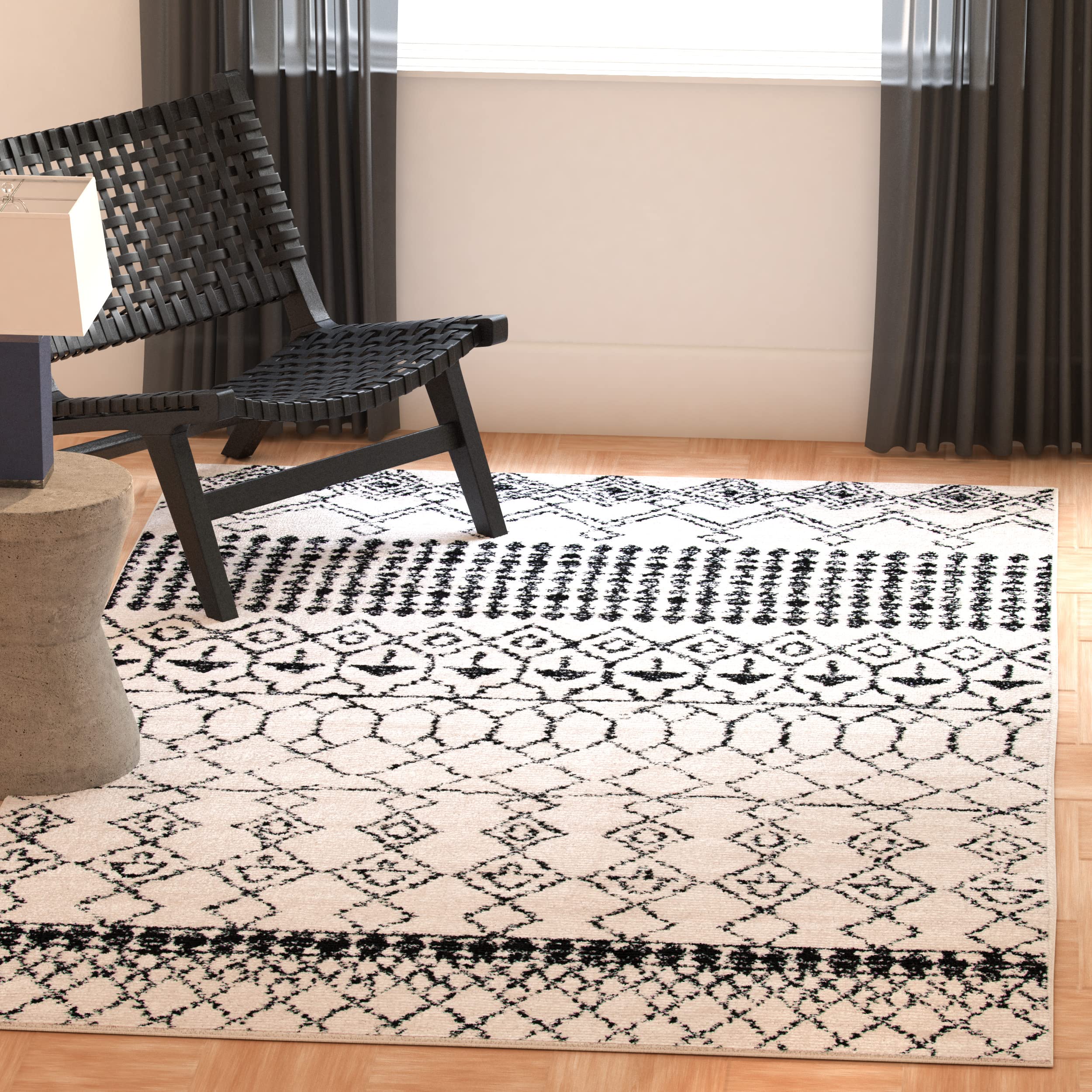 SAFAVIEH Area Rug 6x9 - Tulum Collection - Ivory & Black, Moroccan Boho Distressed Design, Non-Shedding & Easy to Clean, Ideal for Living Room, Bedroom, Dining Space (TUL229B)