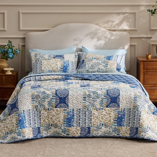 Bedsure Patchwork Quilts - Reversible Blue Floral Queen Comforter | Lightweight Summer Bedspread (90"x96")