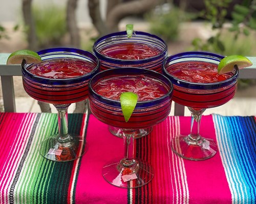 Dos Sueños Mexican Hand Blown Glass – Set of 4 Hand Blown Margarita Glasses (16 oz) with Blue Spiral Design