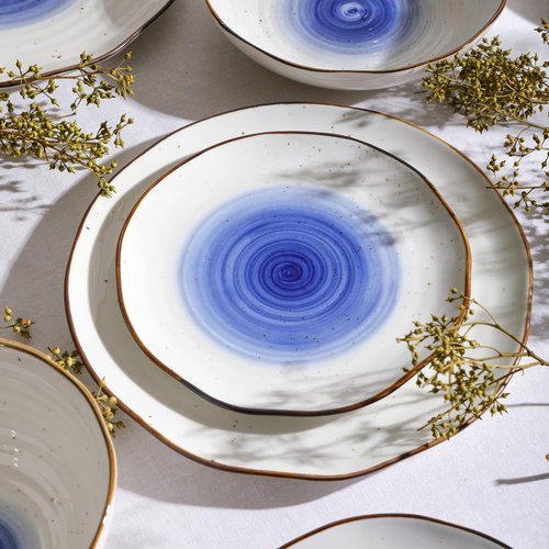 Christian Siriano Luma 16-Piece Dinnerware Set Porcelain, Blue