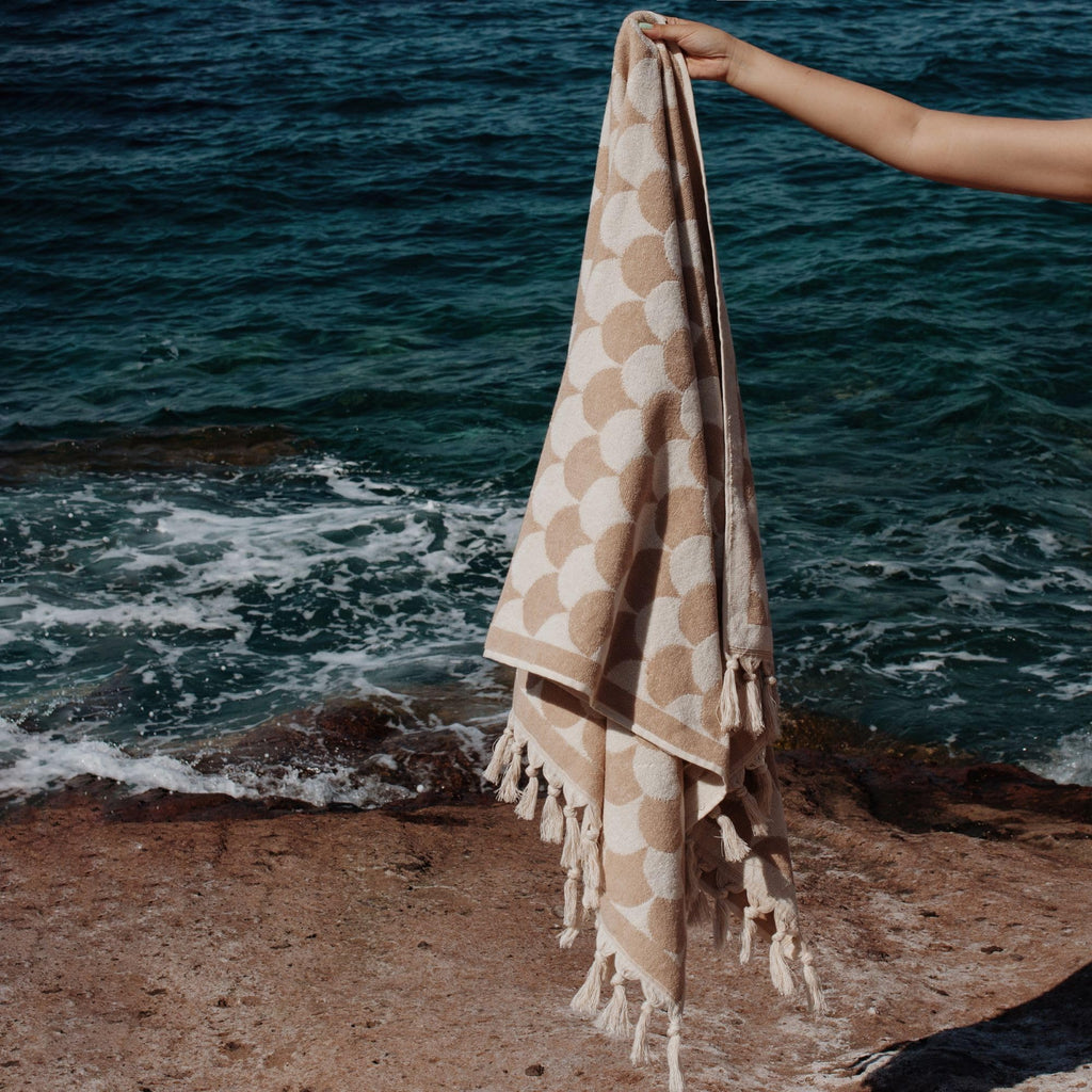 sea me at home 100% Turkish Cotton Bath, Beach, and Pool Towel with Unique Design - 31x62 Inches (Calm Sands)