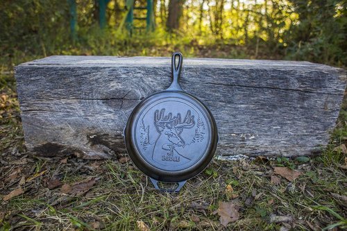 Lodge 8 Inch Pre-Seasoned Cast Iron Skillet - Versatile Teardrop Handle for Oven, Stove, Grill & Campfire