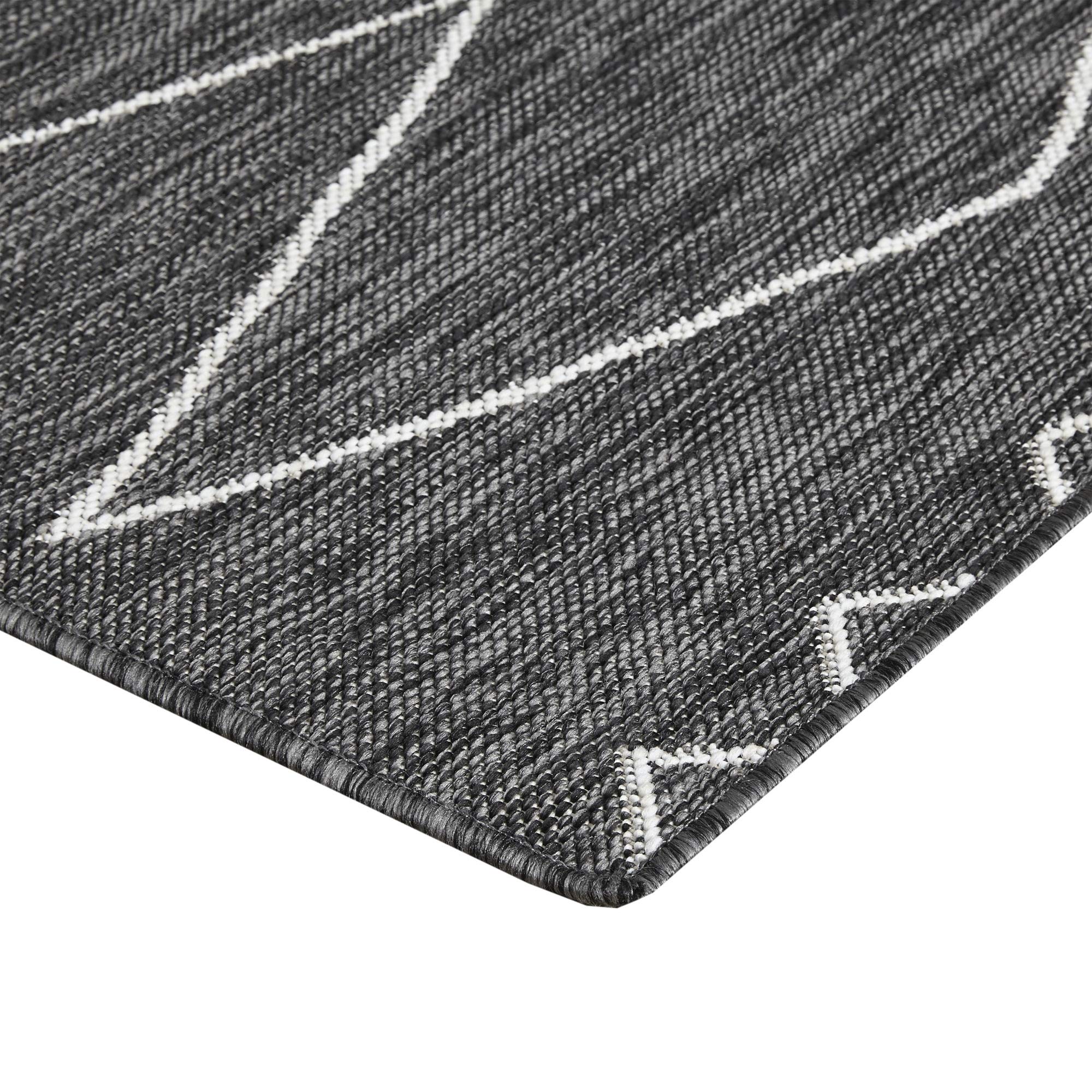 Madison Park Darya Woven Turkish Indoor/Outdoor Area -Rug for Backyard, Geo Moroccan, Home Décor, Weather Resistant Floor Mat, Easy to Clean Patio -Rugs, Deck Carpets, 7'11" x 10', Grey/White