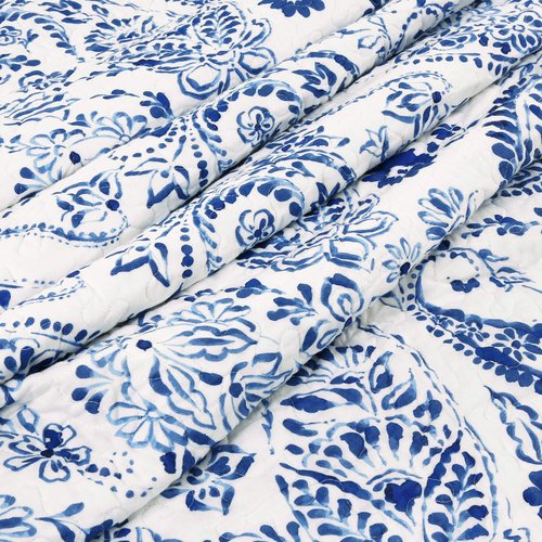 Lush Decor Erindale Paisley Cotton 3Pc Quilt Set King Navy & White – Reversible Lightweight Quilt Bedding with Shams, Classic Boho Style